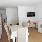 Squash Club Apartmanhotel 3*