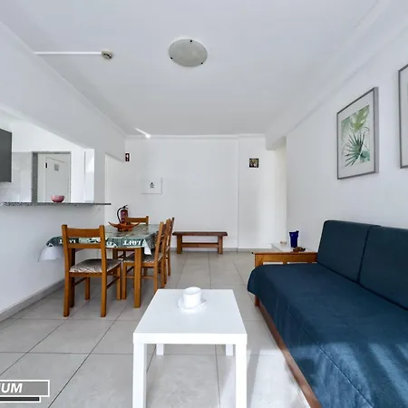 Squash Club Apart-hotel 3*