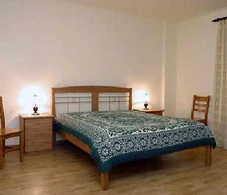 Squash Club Hotel apartamentowy 3*