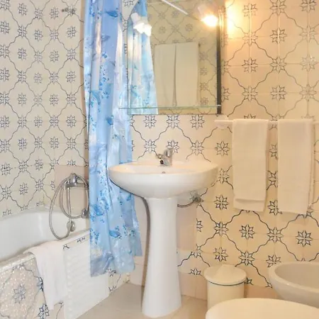 Squash Club Hotel apartamentowy 3*