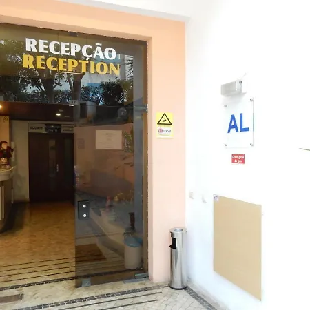 Squash Club Hotel apartamentowy Portimão