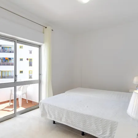Squash Club Aparthotel 3*